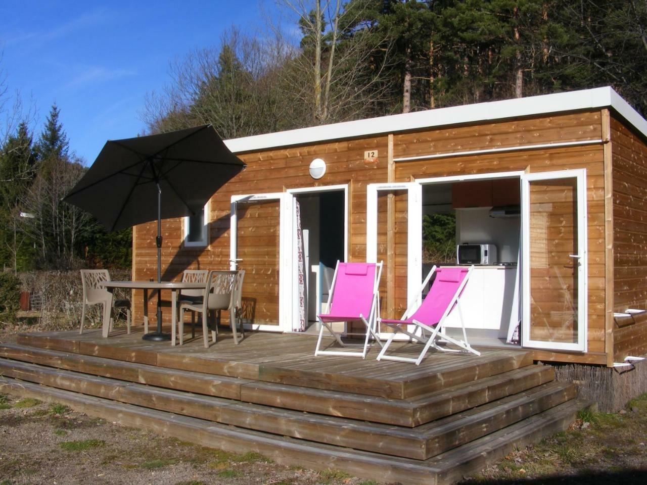 Camping Domaine Du Lac Chambon Murol Exterior foto