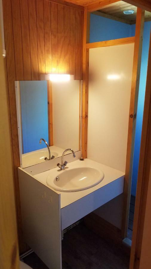 Camping Domaine Du Lac Chambon Murol Exterior foto