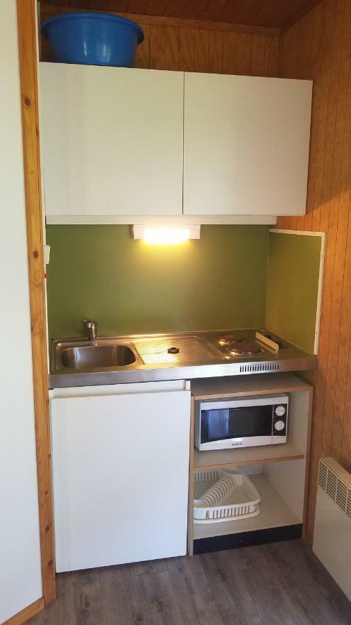 Camping Domaine Du Lac Chambon Murol Exterior foto
